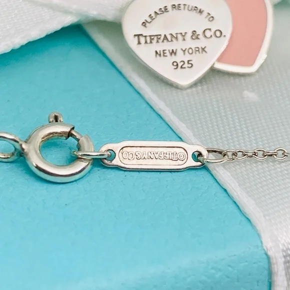 Tiffany & Co Return to Tiffany double pink enamel heart necklace 925 silver box - Picture 3 of 6